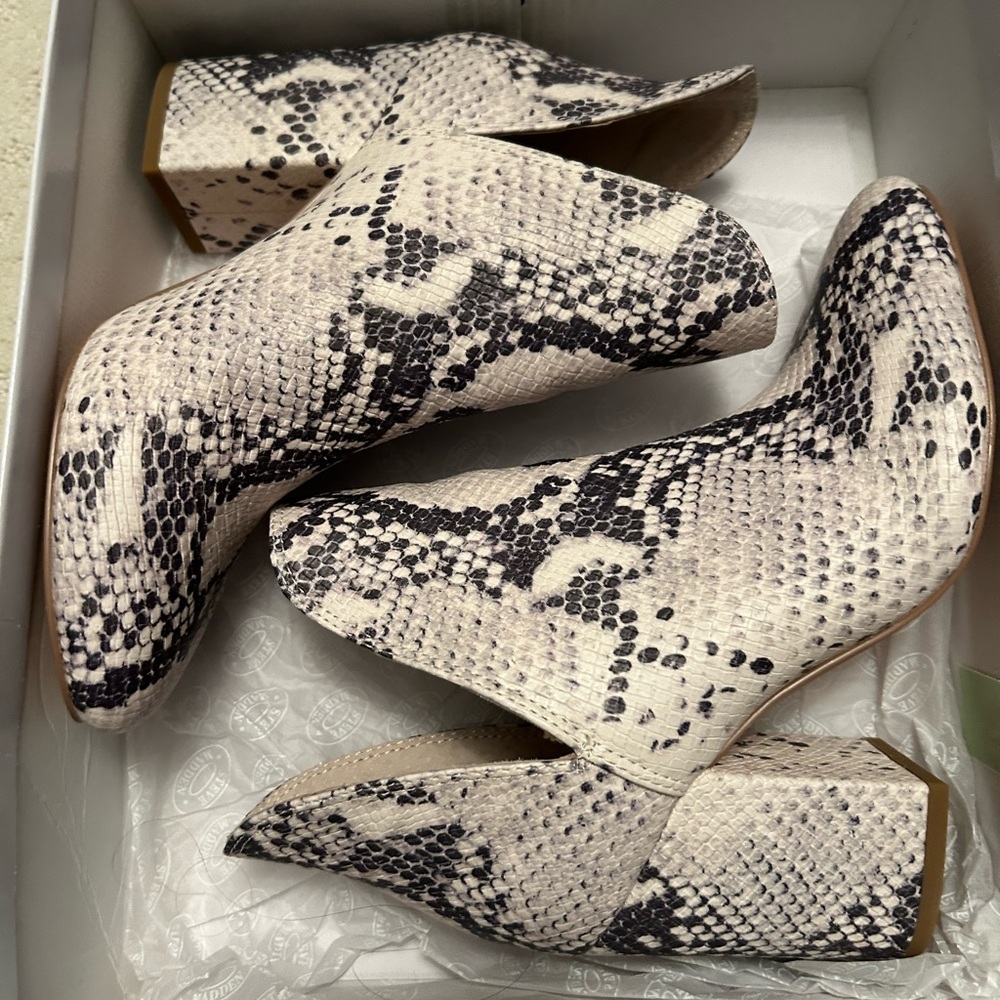 Steve Madden Rookie Natural Snake Booties